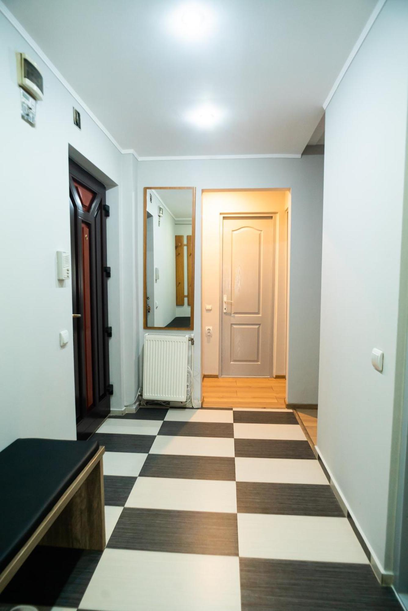 Apartament Dacul Hunedoara Exteriör bild